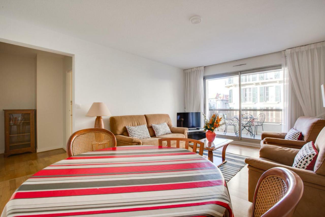 Welkeys Apartment - Pellot Біарріц Екстер'єр фото